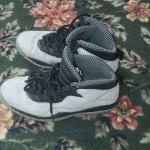 Jordan 10's